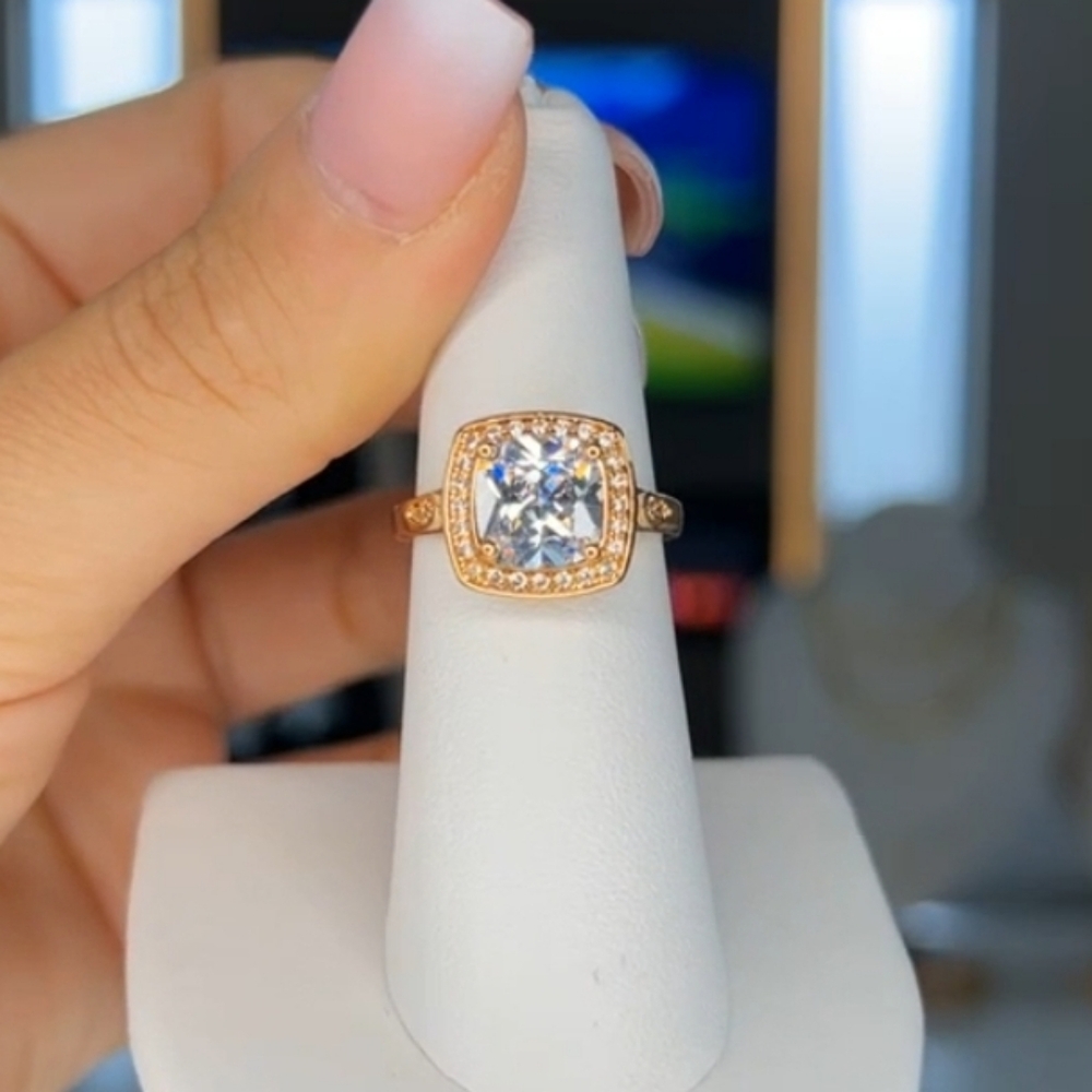 NEW! 18k Rose Gold Plated Ring Adjustable Size 6+ with Clear Stones